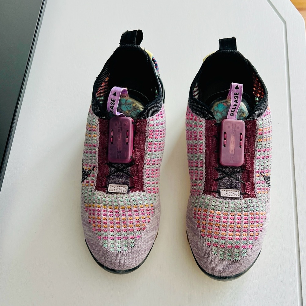 Nike Air VaporMax 2020 Flyknit Violet Ash Multicolor women’s size 6.5y - Picture 2 of 9